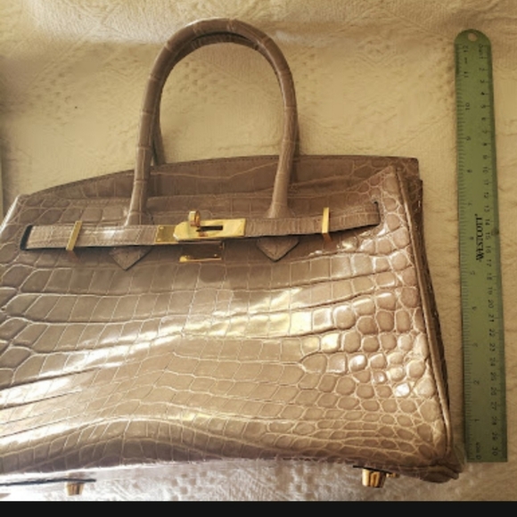 Hermes Handbags - Hermes birkin pourpose crocidile with gold hardware black lock